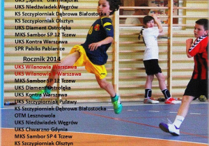 Plakat informuje o XXIV Wilanowskim Turnieju Piłki Ręcznej Chłopców, który odbędzie się w Warszawie w dniach 21–23 listopada 2025 r. w Szkole Podstawowej nr 300 im. Wandy Rutkiewicz przy ul. Gubinowskiej 28/30, z udziałem drużyn z roczników 2013 i 2014 z całej Polski.